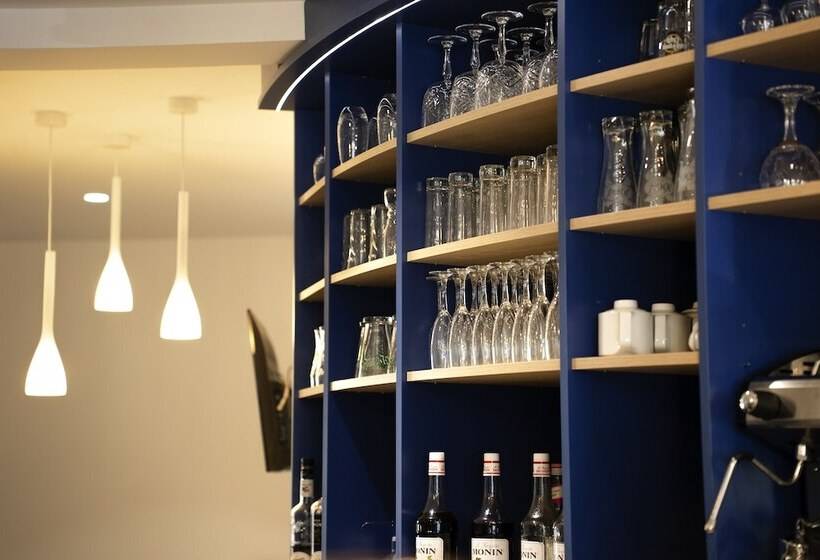 فندق Ibis Styles Fougeres