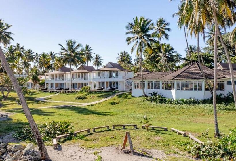 בית מלון כפרי Las Canas Beach Retreat