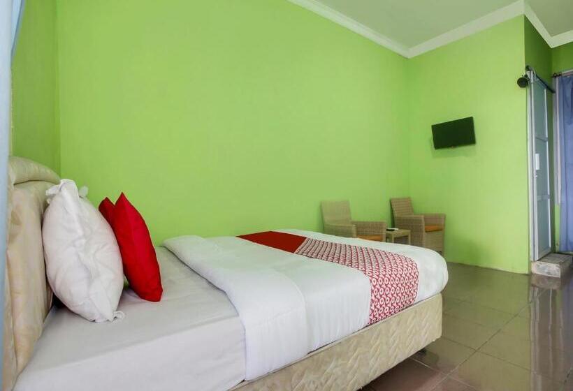 호텔 Oyo 91005 Cottage Putra Mutun Beach