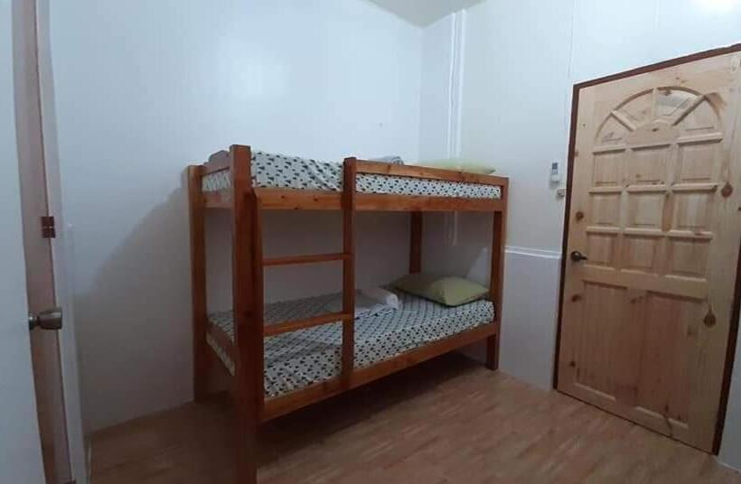 پانسیون A&c Aquino Guesthouse