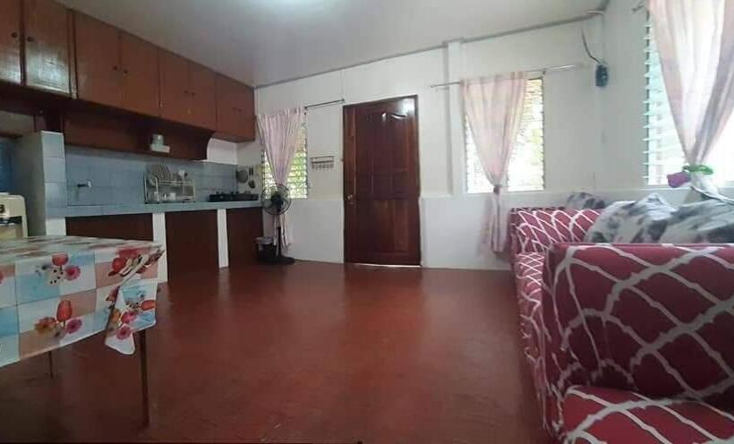 پانسیون A&c Aquino Guesthouse