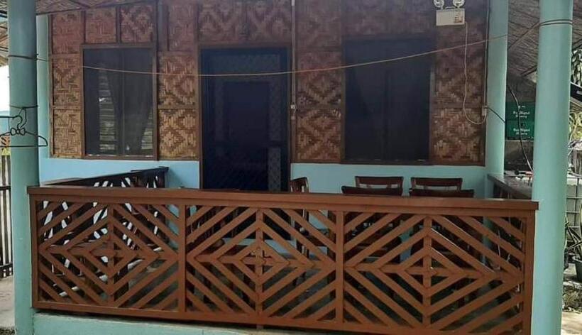پانسیون A&c Aquino Guesthouse