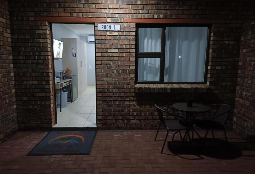 膳宿费 Big D Accommodation & Guesthouse