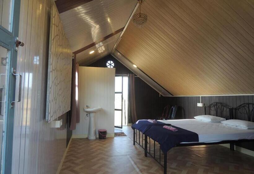 膳宿费 Room In Farmhouse   Dandeli   Aura Jungle Stay