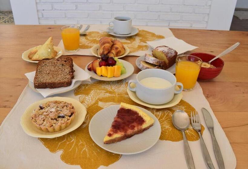 تختخواب و صبحانه Villa Mendotza