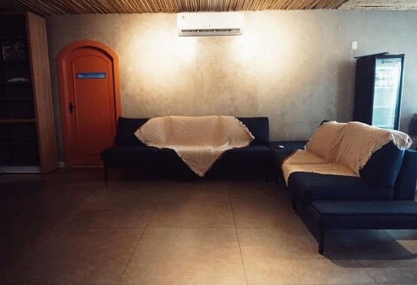 هاستل Graffi Beach House