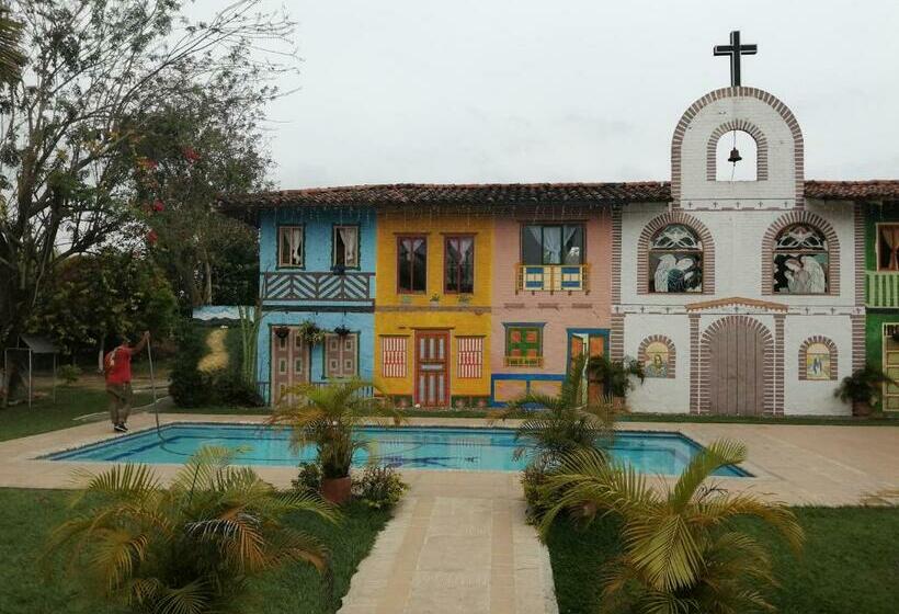 هتل Cabañas De Rozo