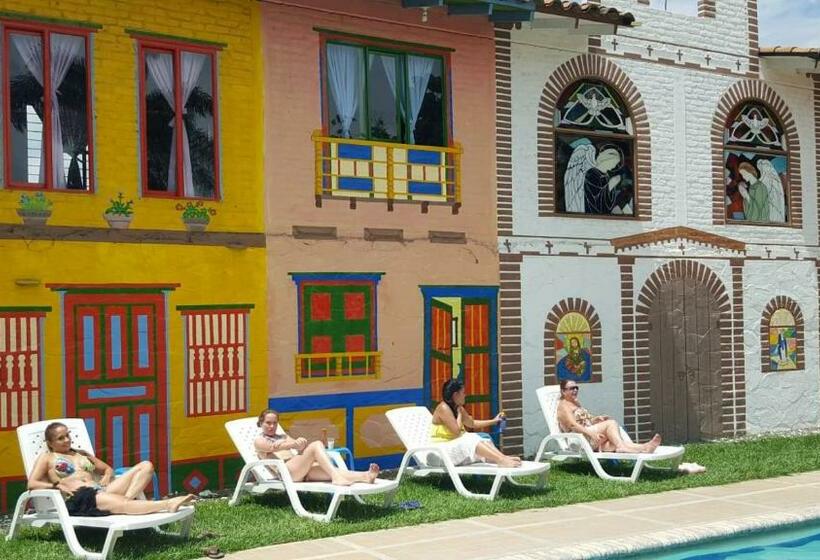 هتل Cabañas De Rozo