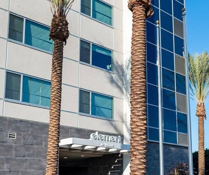 هتل Element Irvine