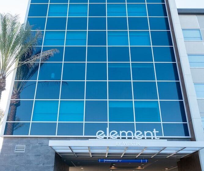 هتل Element Irvine