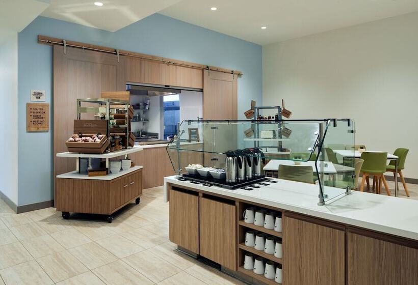 هتل Element Irvine