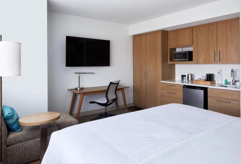 هتل Element Irvine