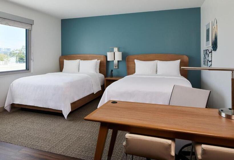 هتل Element Irvine