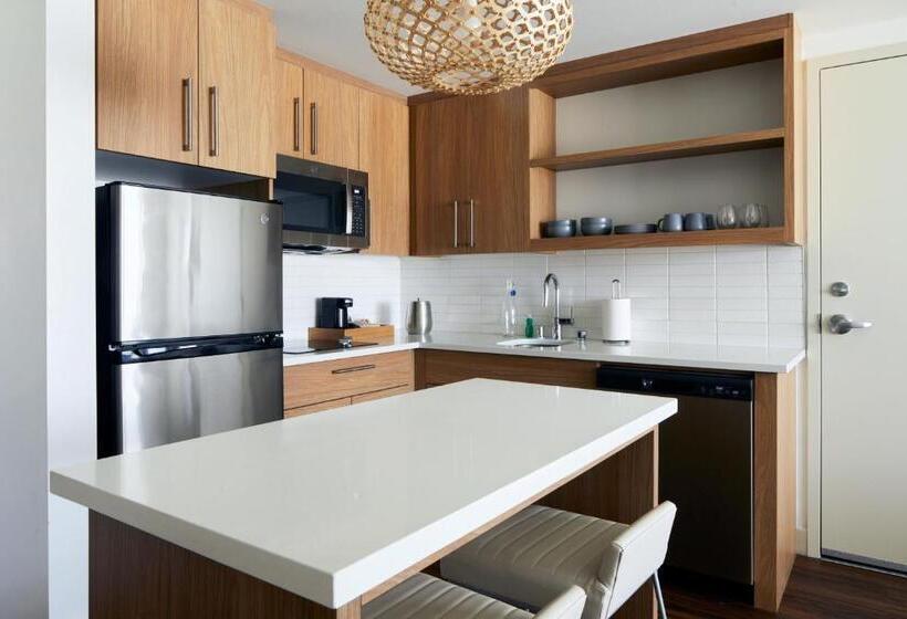 هتل Element Irvine
