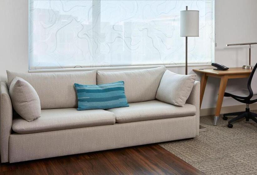 هتل Element Irvine