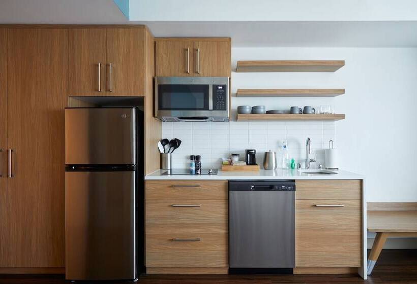 هتل Element Irvine