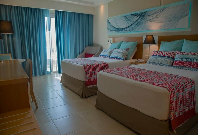 هتل Gran Muthu Almirante Beach