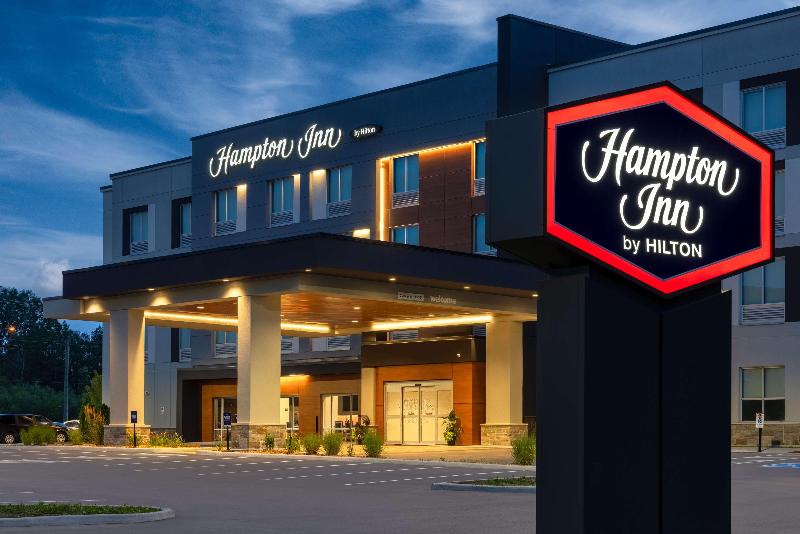 هتل Hampton Inn By Hilton Port Hope