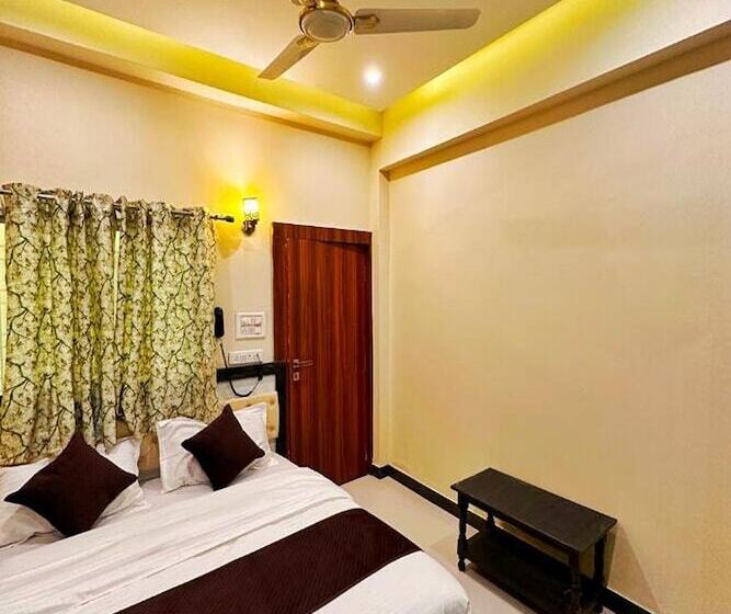 هتل The Galaxy Near Udaipur Airport