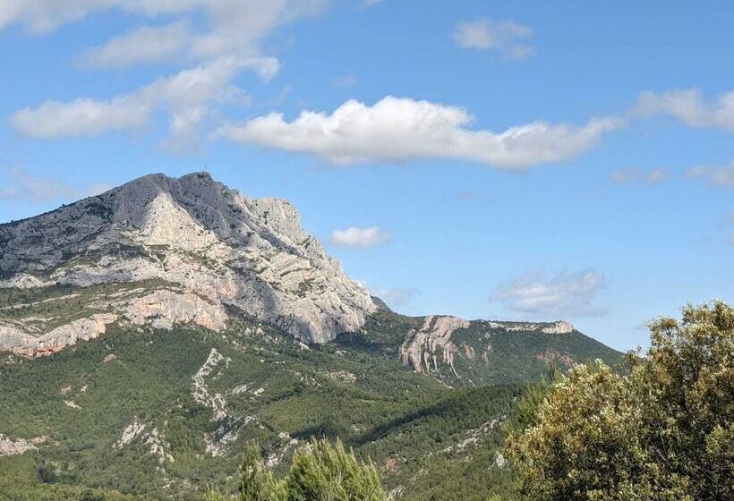 پانسیون La Parenthèse Saint Donat