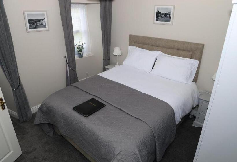 펜션 Madelines Accommodation