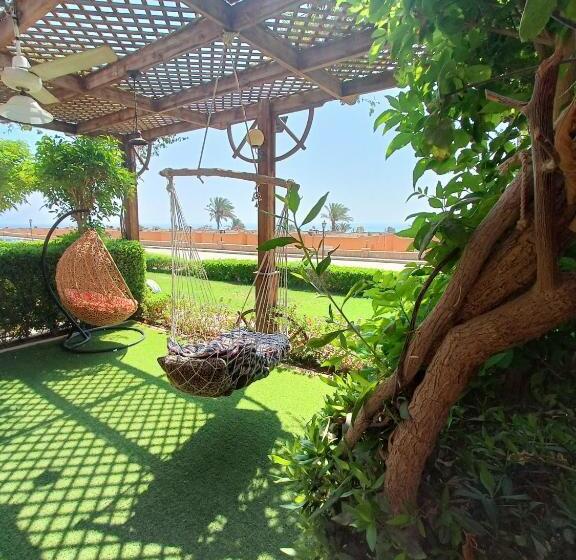 Stella Di Mare Sea View   Amazing Two Bedrooms Standalone Chalet   Families Only