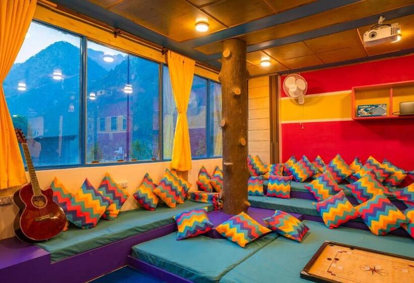 هاستل Gostops Kasol