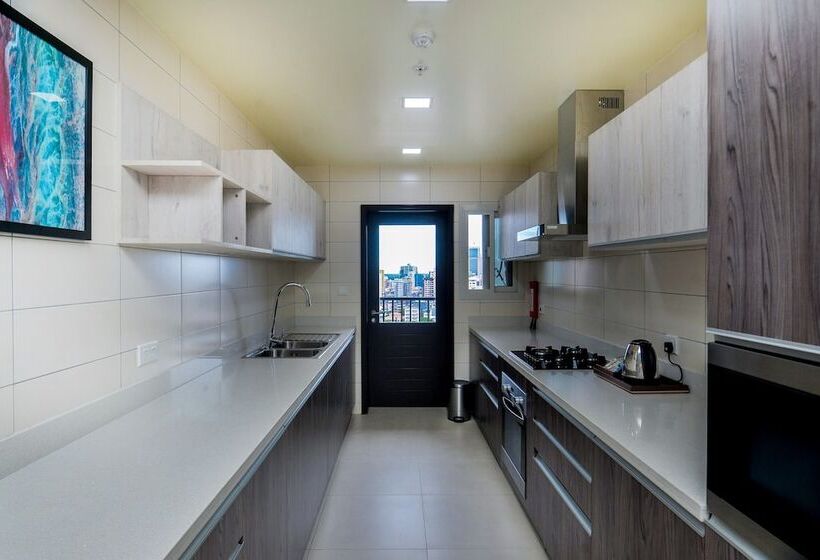 Aura Suites