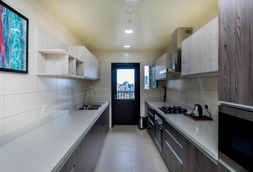 Aura Suites