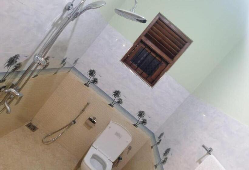 تختخواب و صبحانه Lahiru Airport Villa