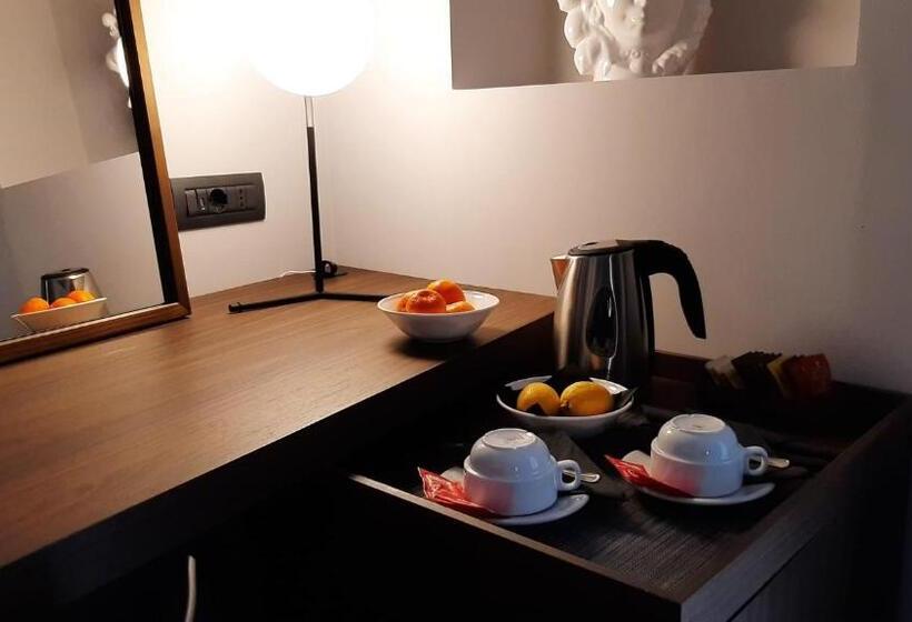 تختخواب و صبحانه Locanda Susuiusu Keyless Entry