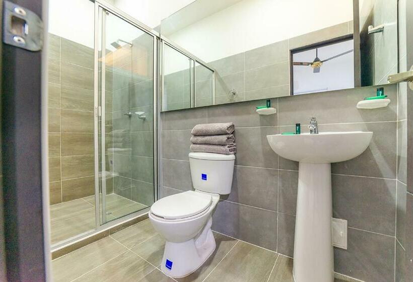 هتل Ayenda La Capotera Real