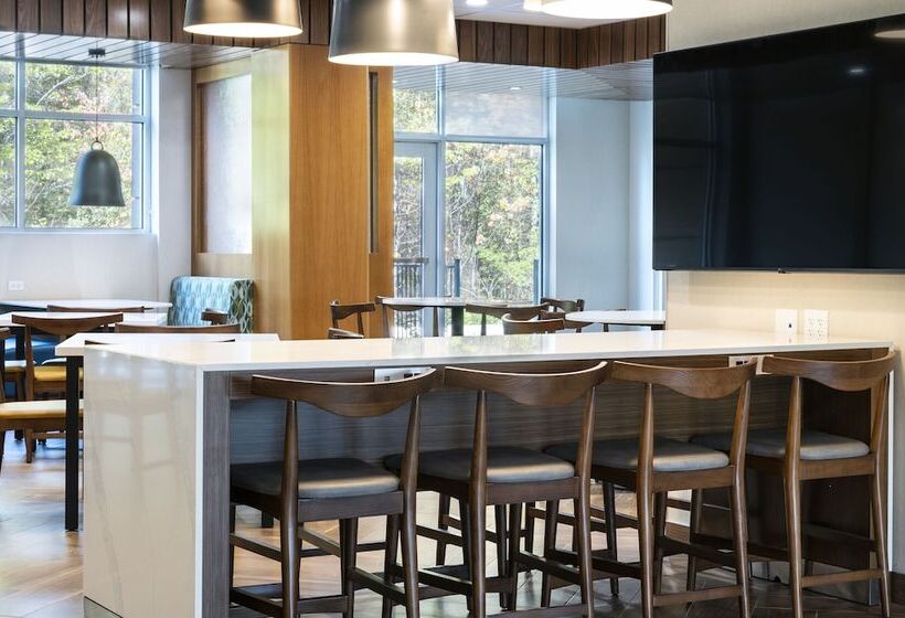 בית מלון כפרי Fairfield By Marriott Inn & Suites North Bay