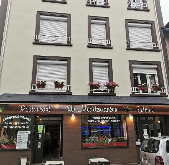 호텔 Le Mediterraneen Montargis