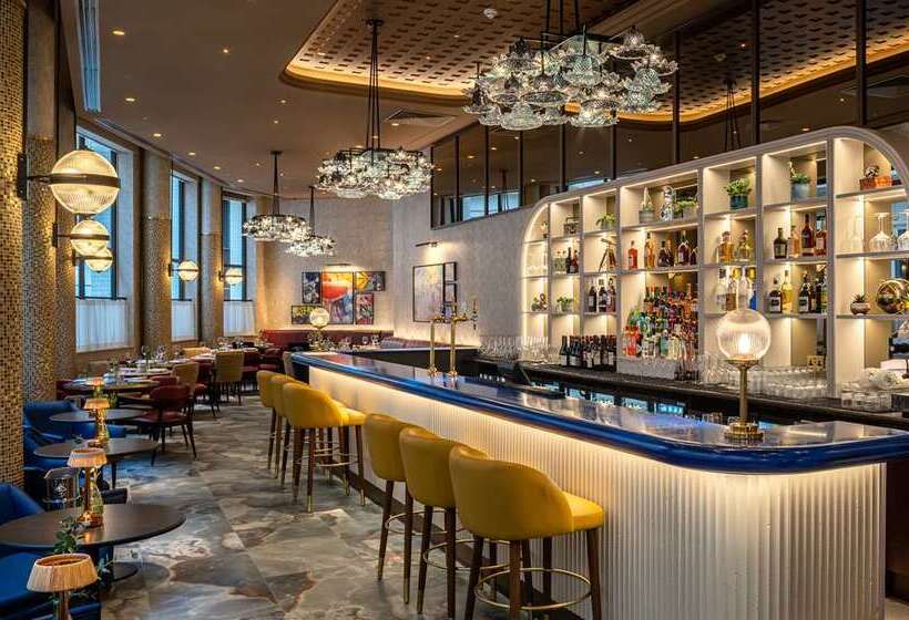 هتل Lost Property St. Paul S London, Curio Collection By Hilton