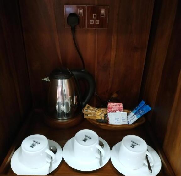 בית מלון כפרי Sigiriya Cashew Palace Resort
