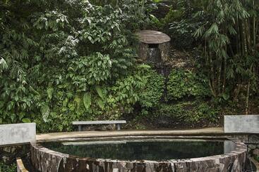 Lintang Luku Tent Resort