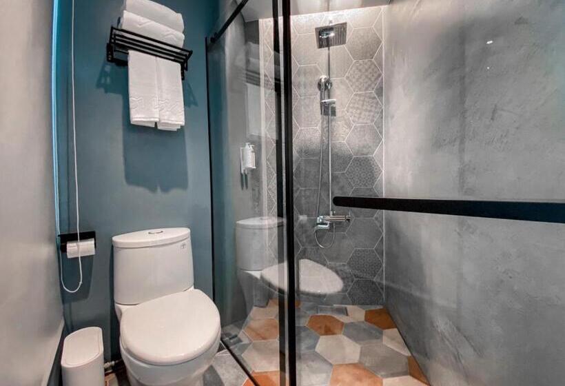 هاستل Leisure Chiayi