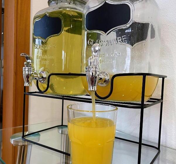 پانسیون Chalé D Angra Guest House