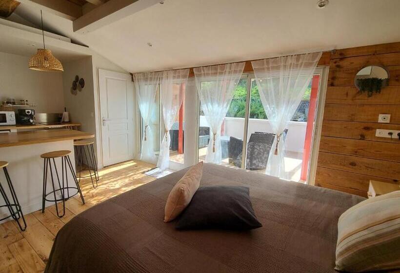 پانسیون Plan B