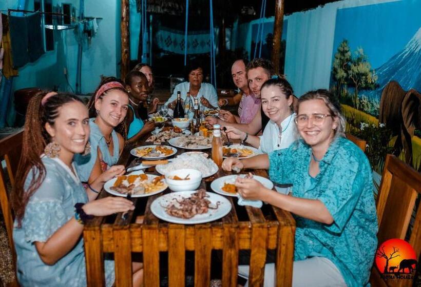 ペンション Tamu House Pajé Beach