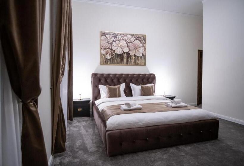 The Nest Baia Mare