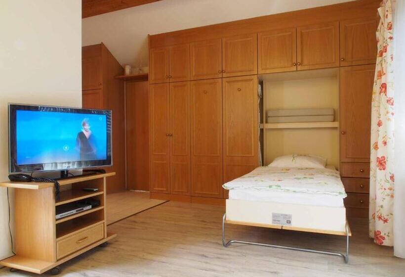 Отель Appartements Gillmeier Herta