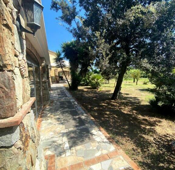 هتل Villa Silvana