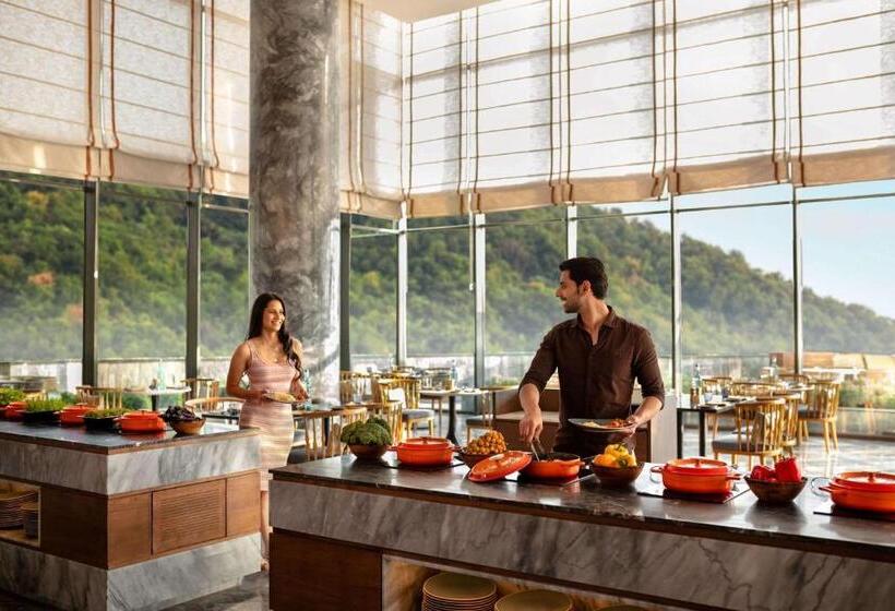 هتل Hyatt Regency Dehradun Resort And Spa