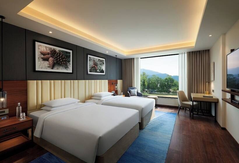 هتل Hyatt Regency Dehradun Resort And Spa