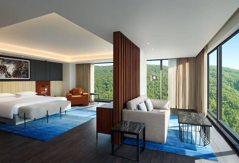 هتل Hyatt Regency Dehradun Resort And Spa