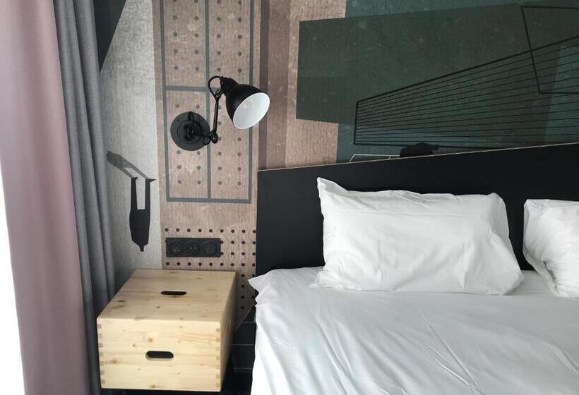هتل Ibis Styles Dreux Centre Gare