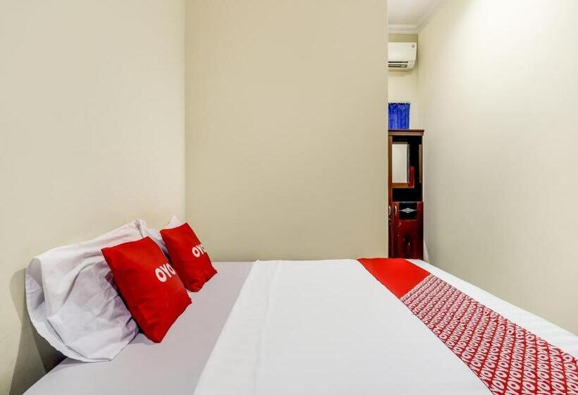 Отель Oyo 90927 Homestay Tentrem 2