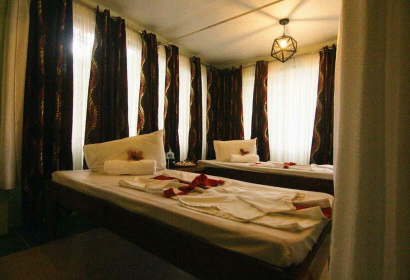 ホテル Palm Grove Hot Springs And Mountain Resort